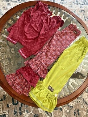 Matilda Jane Burgundy Patterned Top with bennys and big ruffles
